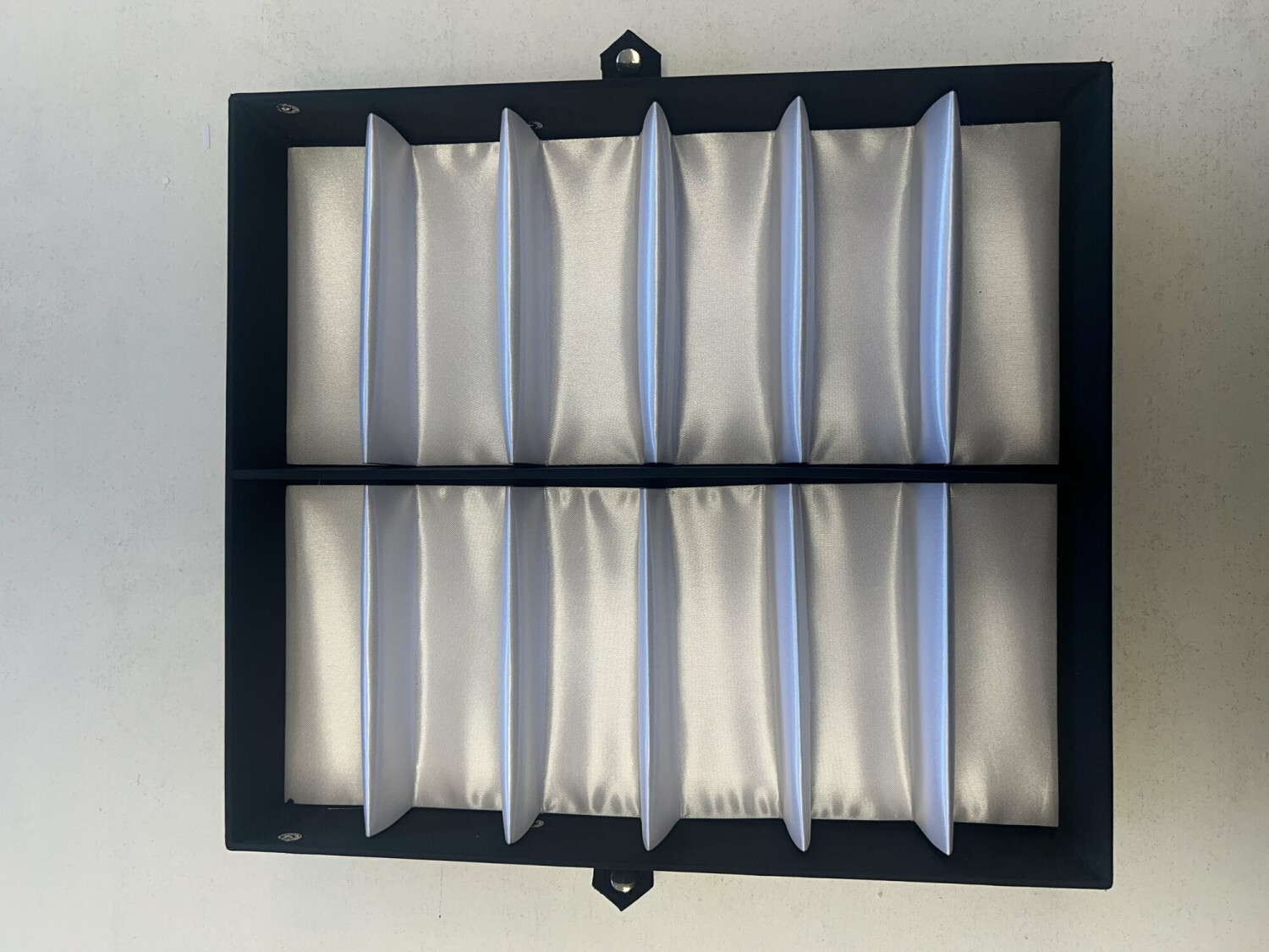 presentation box ( for 12 sunglasses)